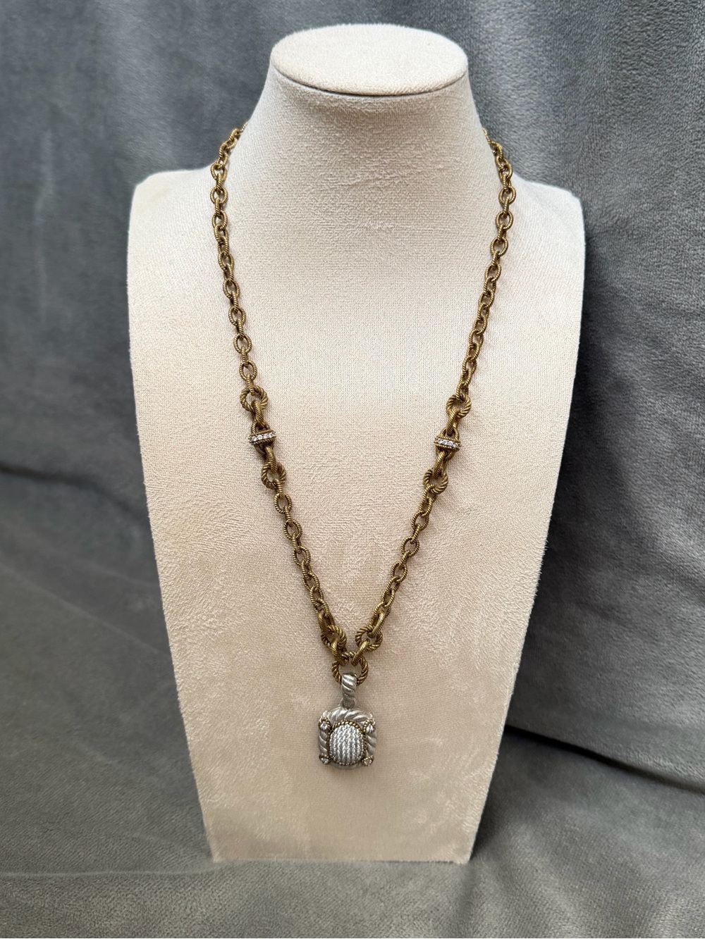 Judith Ripka 925 Sterling Silver Necklace